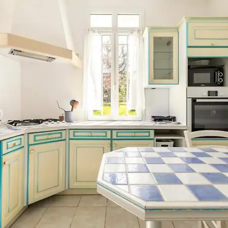 Meuble De Tourisme Courts Sejours Deplacements Professionnels 度假居